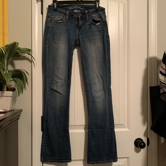 Jeans - Picture 1 of 2